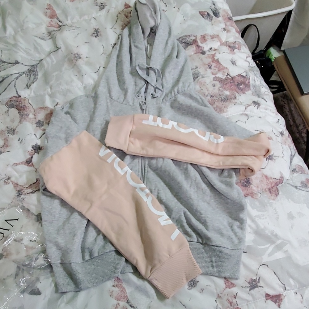 NEW Victoria's Secret Sport Cropped Hoodie
